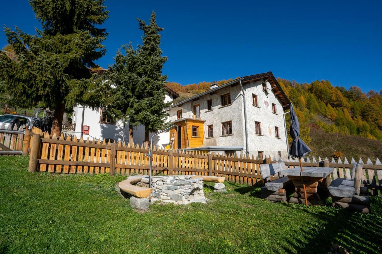 Berghaus Am Sonnenhang Valpaschun Valchava Exterior photo